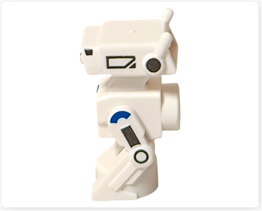 LEGO スター・ウォーズ 75418 アドベントカレンダー2025収録のBD-72を左側面から撮影。頭部側面のプリント表現と、関節を持つ脚部の可動構造が確認でき、小型ドロイドらしい設計が分かる。