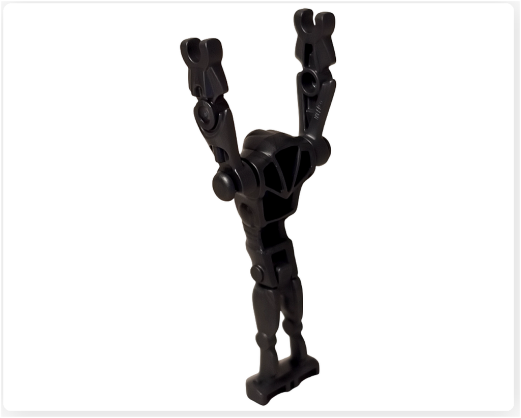 レゴ スター・ウォーズ 75418に収録されたスーパーバトル・ドロイドの両手を上げたポーズ。可動域の広い腕部により、戦闘中や合図動作を想起させる迫力ある立ち姿が確認できる。